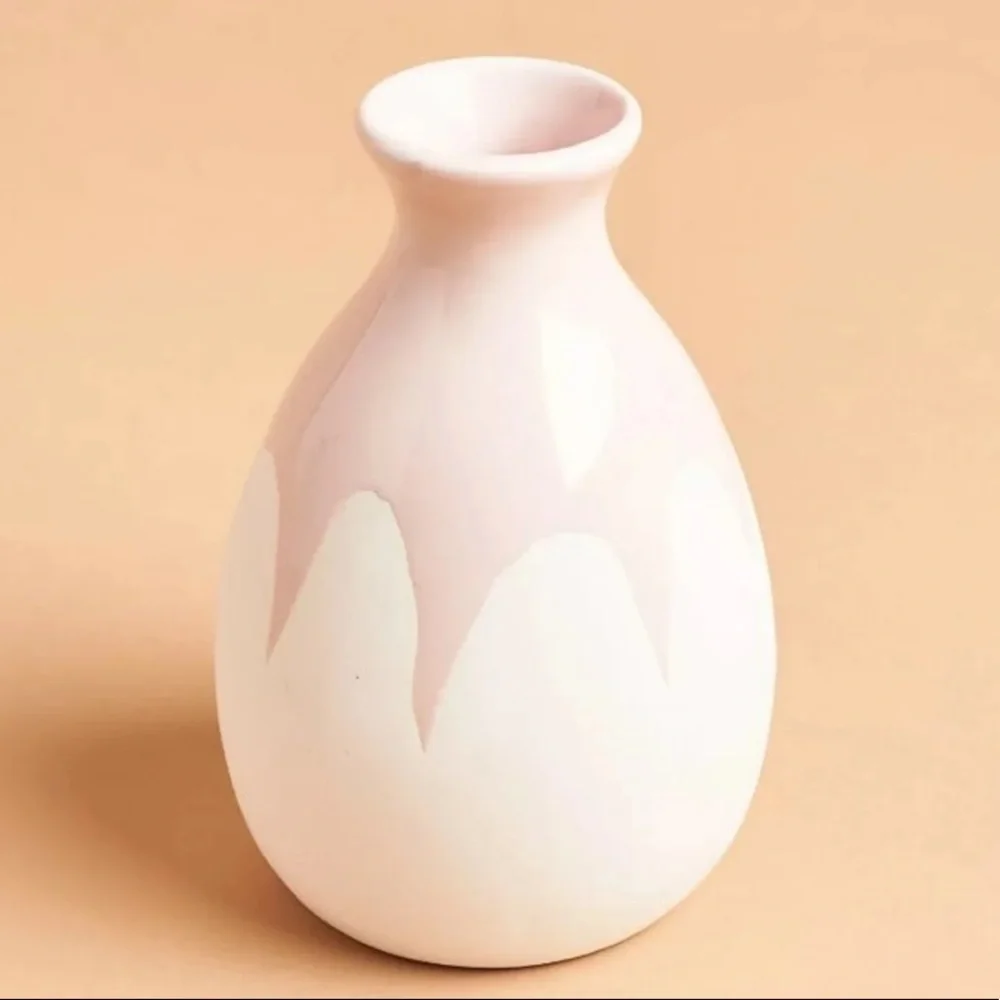 Issac Mizrahi Loves xo, Sienna Vase with pink glaze